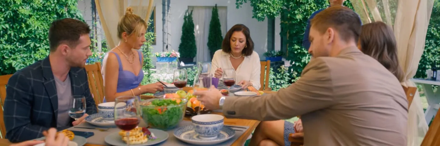 Кадр из 13 серии 1 сезона