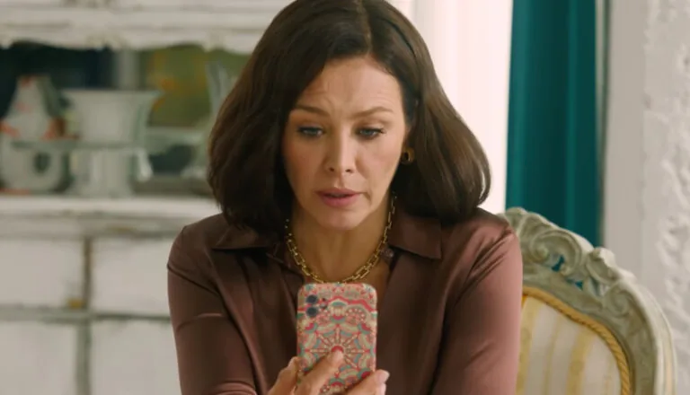 Момент из 14 серии 1 сезона