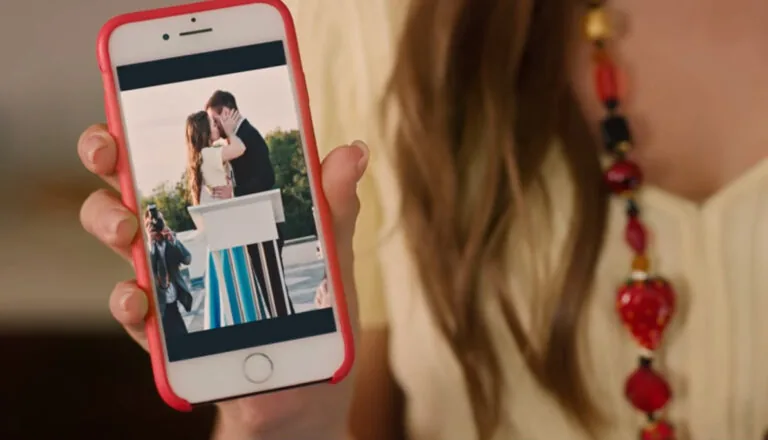 Момент из 4 серии 1 сезона