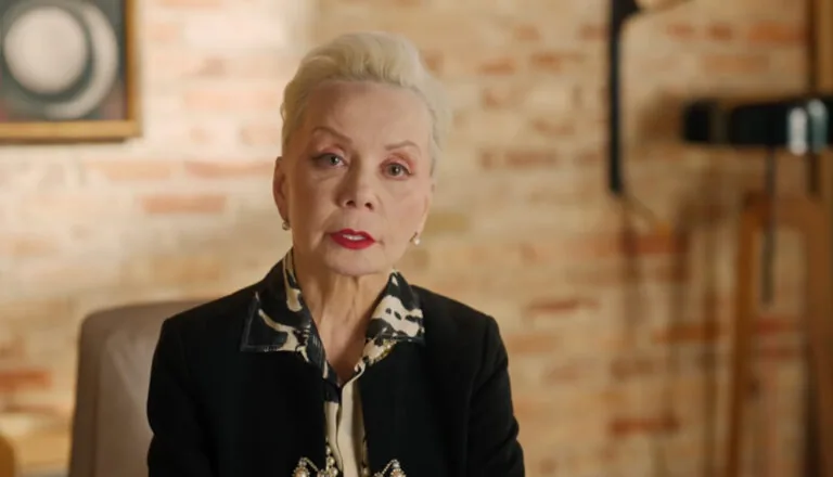 Момент из 15 серии 2 сезона