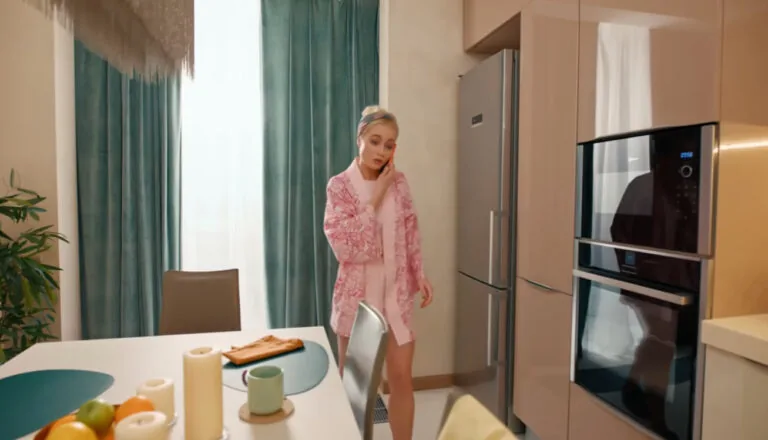 Момент из 8 серии 2 сезона